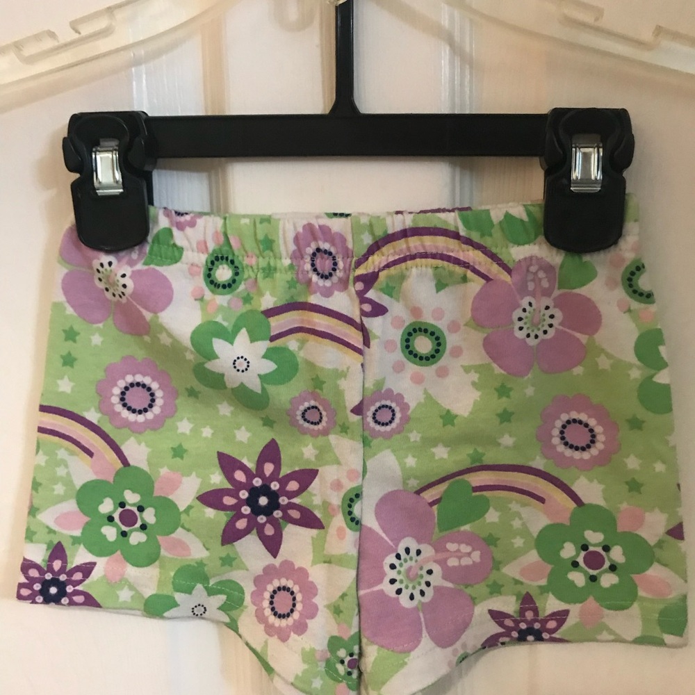 Girl’s Floral Kids Shorts size 3t preowned